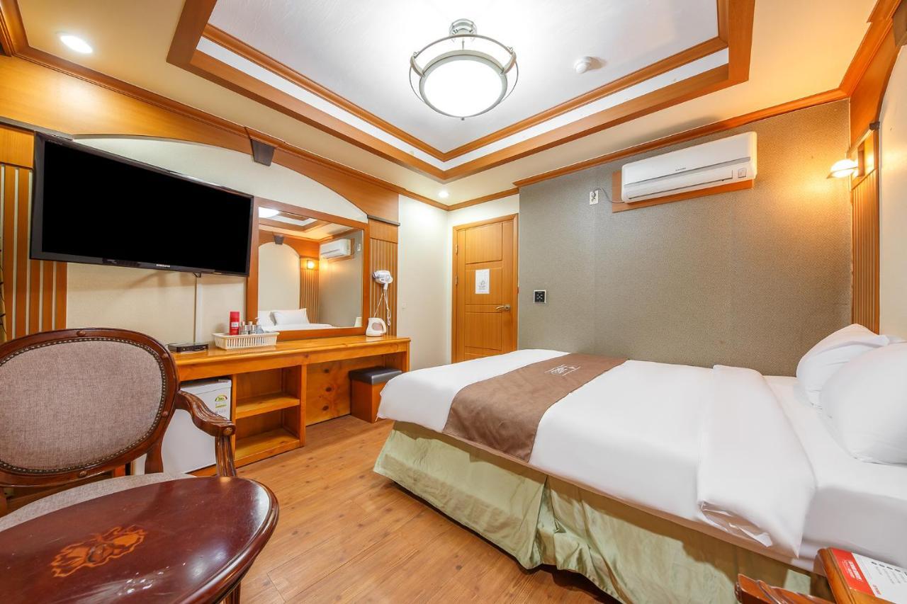Drama Motel Порьон Екстер'єр фото