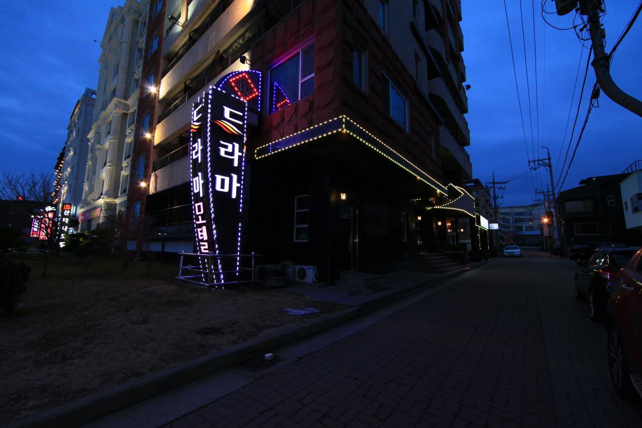 Drama Motel Порьон Екстер'єр фото