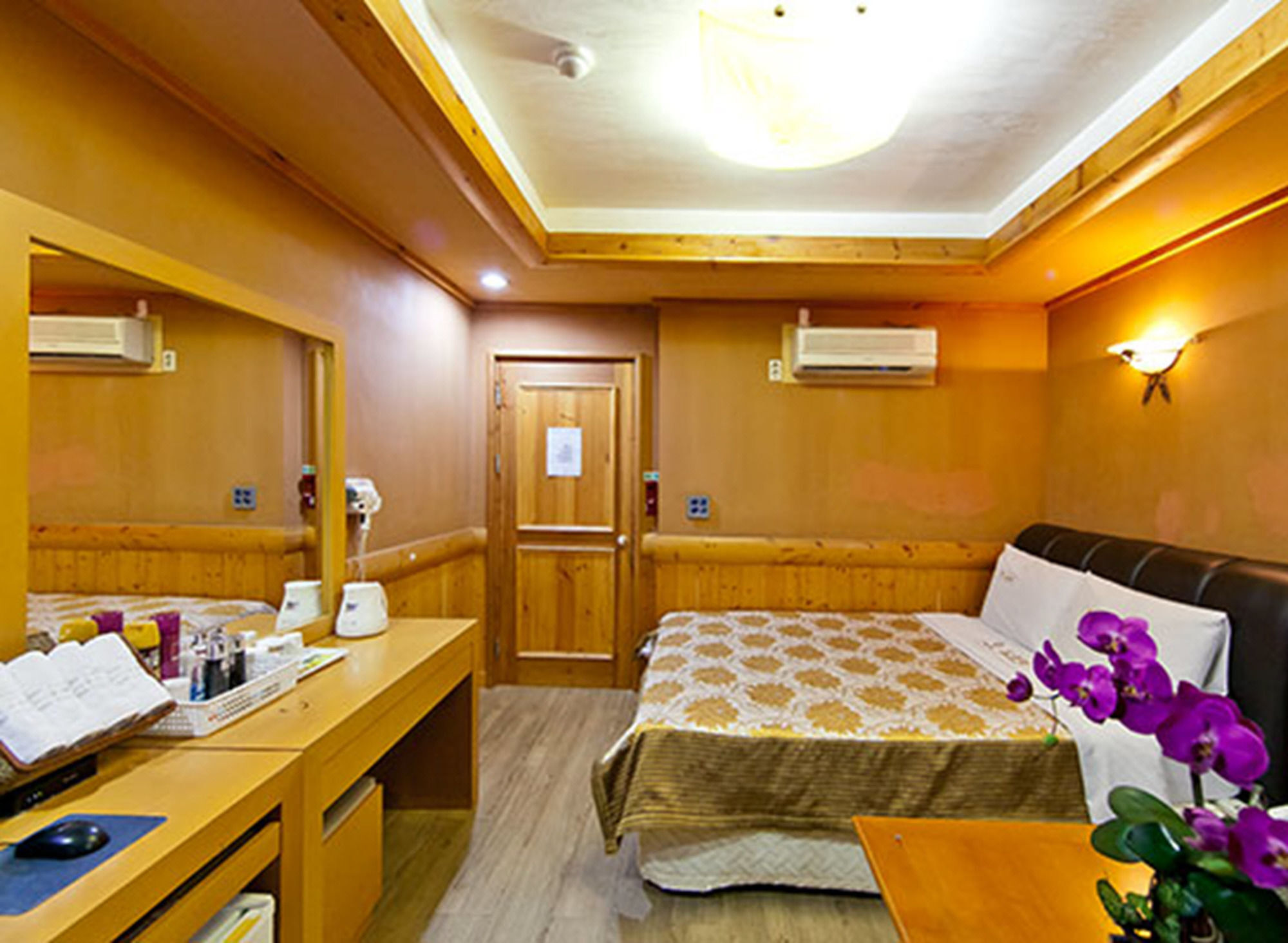 Drama Motel Порьон Екстер'єр фото