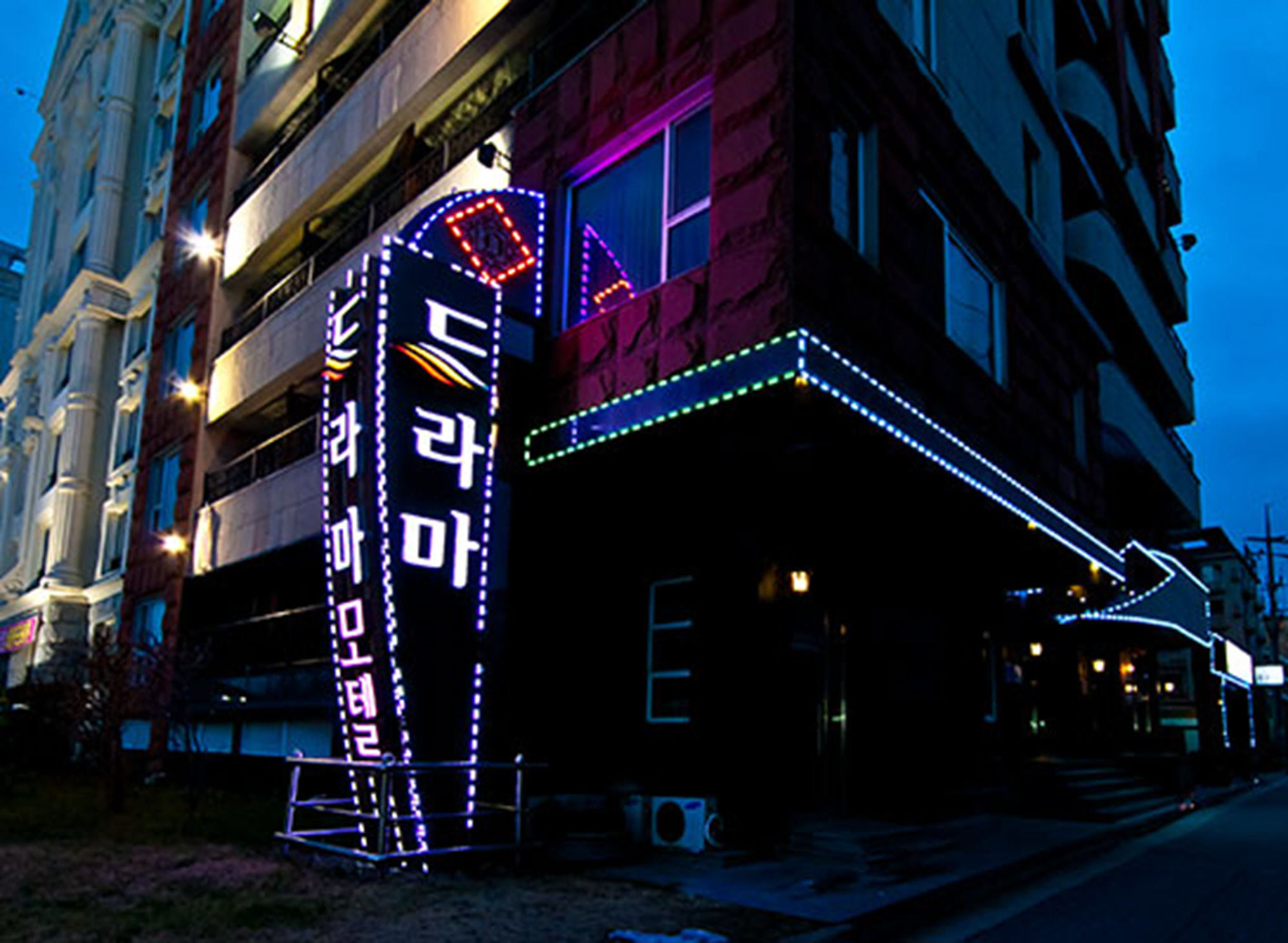 Drama Motel Порьон Екстер'єр фото