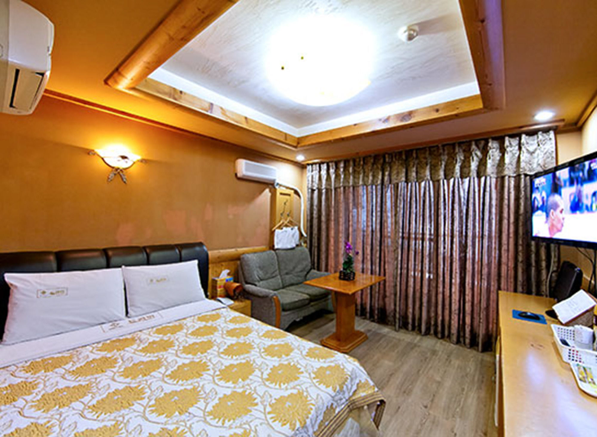 Drama Motel Порьон Екстер'єр фото
