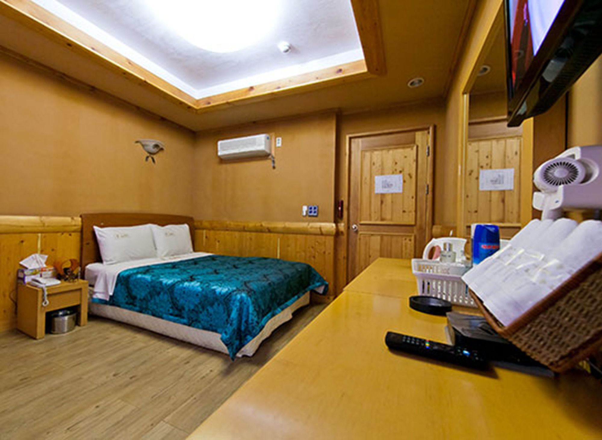 Drama Motel Порьон Екстер'єр фото