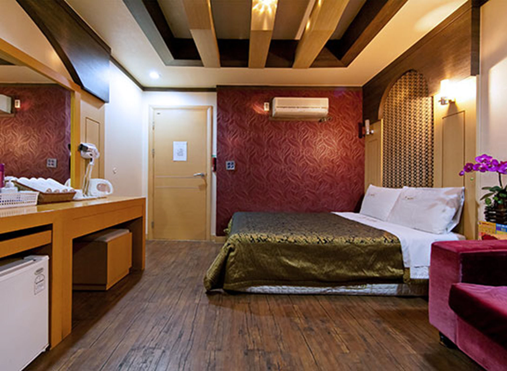 Drama Motel Порьон Екстер'єр фото