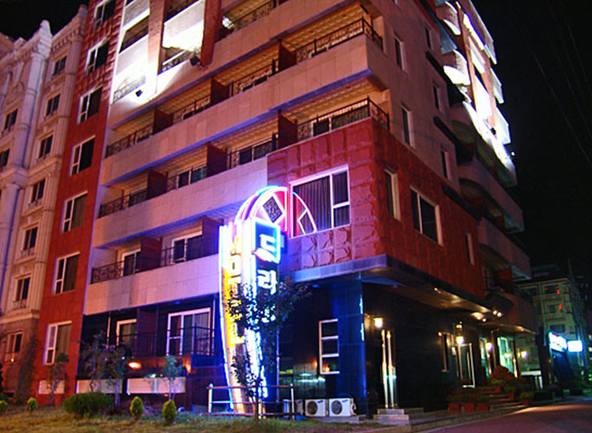 Drama Motel Порьон Екстер'єр фото