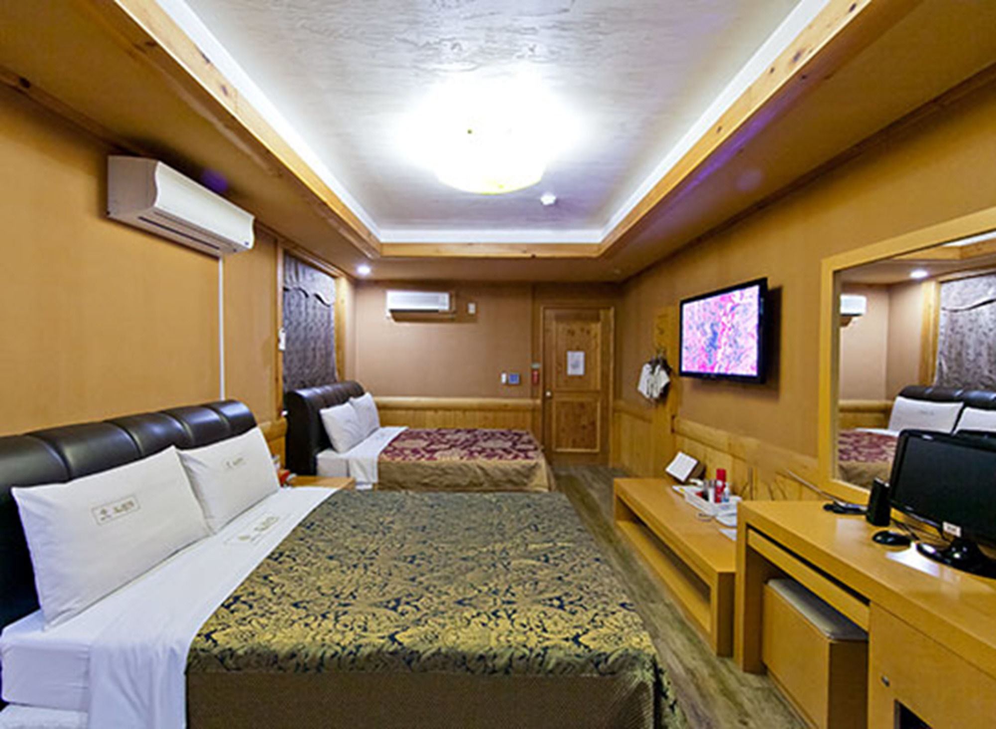 Drama Motel Порьон Екстер'єр фото