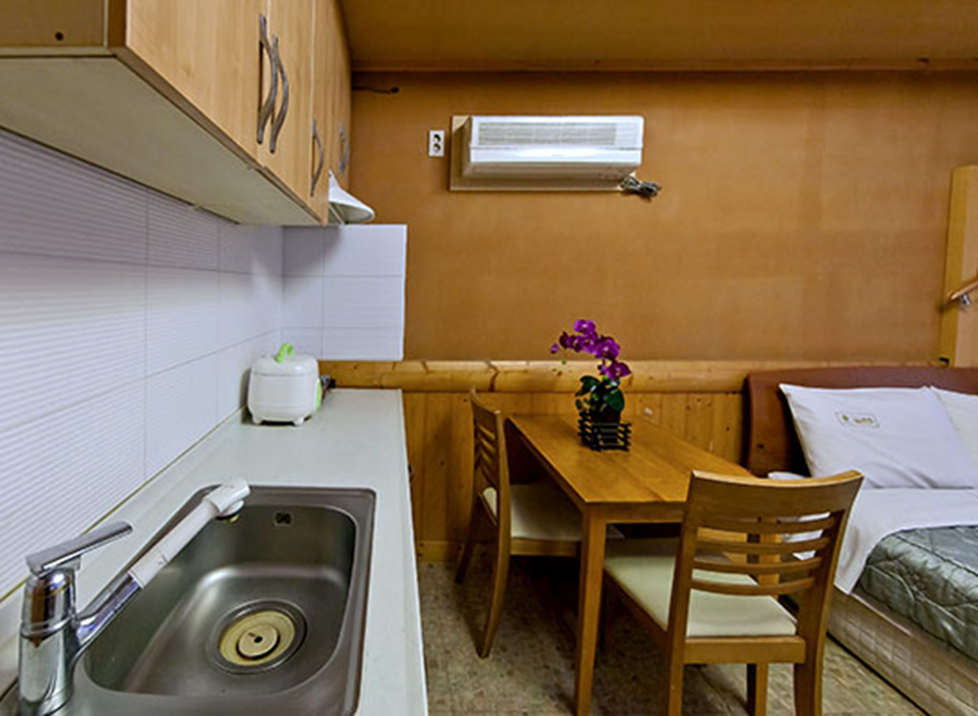 Drama Motel Порьон Екстер'єр фото